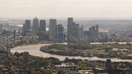 Една четвърт от компаниите в Лондон намаляват офисите си и избират гъвкава работа