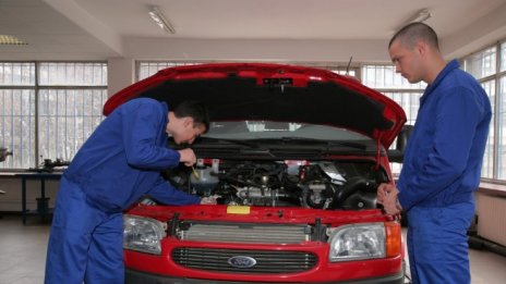 Три хиляди ученици са обхванати в дуална форма на обучение