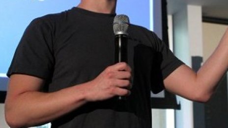 Стратегиите на Facebook преди IPO-то 