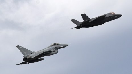 Испанските изтребители за охрана на небето ни пристигат до неделя 