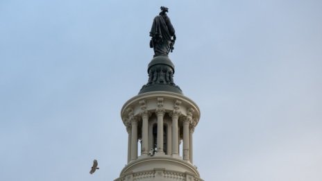 Америка трябва да поведе Запада срещу автократичната ос Русия-Китай