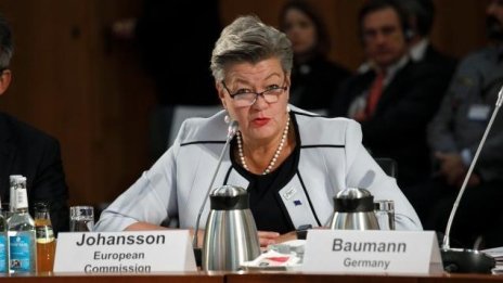 ЕС заплашва да спре визите на Беларус заради нелегалната миграция