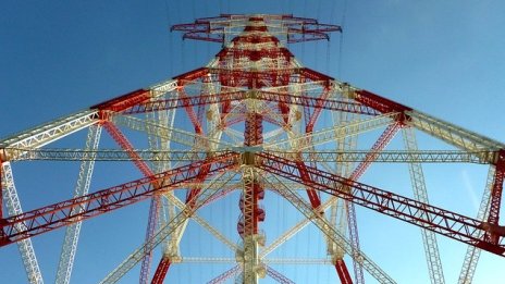 КНСБ: Поскъпването на електроенергията ще има негативен ефект и върху заплатите