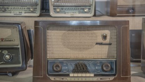 Норвегия ще е първата държава, която ще спре FM радиото през 2017 г.