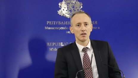 Учителите ще получат пълни заплати при 25 часа седмична натовареност