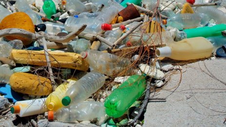ООН: Замърсяването с пластмаса може да бъде намалено с 80% до 2040 г.