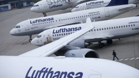 Евтините горива зарадваха Lufthansa 