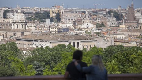 Инвеститорите в имоти загърбват Милано и се насочват към обновения Рим