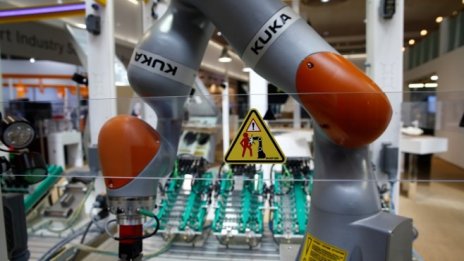 Германски производител на роботи обяви  инвестиционна програма за 100 млн. евро