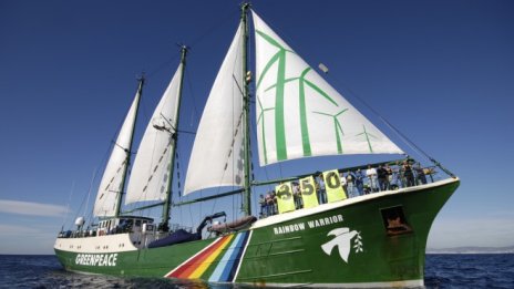 Ветроходът Rainbow Warrior ще изследва екосистемите в Черно море