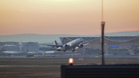 Lufthansa: Не очакваме броят на полетите да се възстанови до следващата година