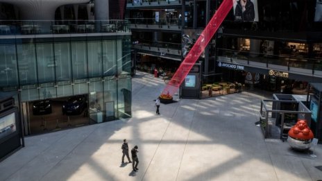 COVID ограниченията затрудняват Китай да изпълни целта си за 5,5% ръст на БВП