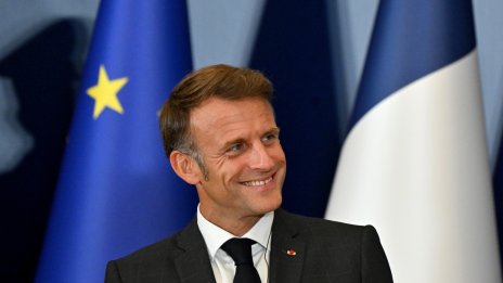 Предупреждението на френското финансово министерство за дефицита засилва проблемите на Макрон