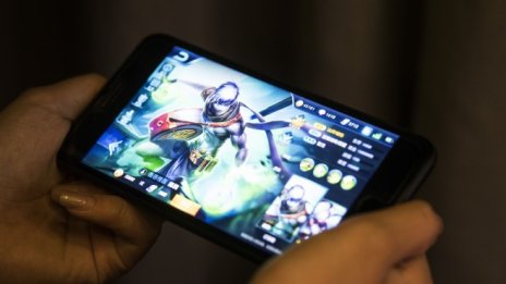 С отслабването на пандемията гейминг индустрията се насочва към мобилните игри 