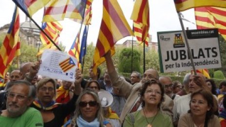 Moody’s понижи рейтингите на Каталуния и още четири испански региона