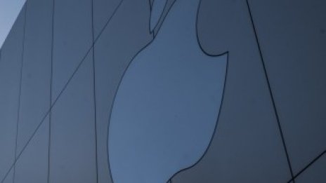 Симеон Николов: Иновациите ще доведат до ръст в цената на акциите на Apple