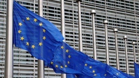 Зелена светлина за създаването на звено за консултации по „Плана Юнкер“