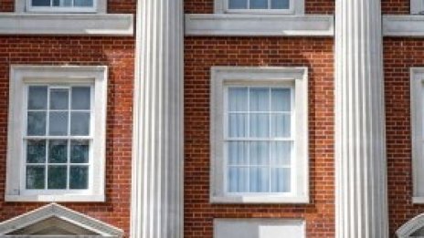 Нова грижа за купувачите на луксозни имоти в Лондон - къде да оставят самолетите си