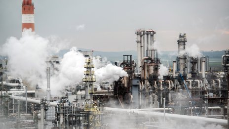 Изборите поставят Австрия пред проблемите с руския газ и буксуващата икономика