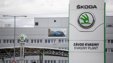 Синдикат на Skoda: Volkswagen открадна най-печелившия флагман на Чехия