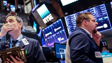 Wall Street стартира последното тримесечие с положителен тласък от банковия сектор*