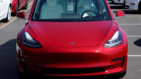 Tesla ускорява плановете си в Китай