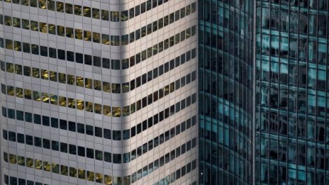 Роботите заплашват 200 хил. банкови работни места в САЩ в следващото десетилетие