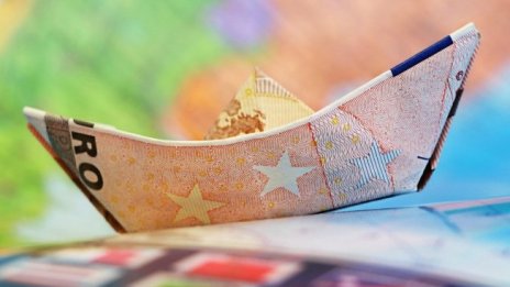 България в механизма на обменните курсове и в банковия съюз: сравнение с какво? 