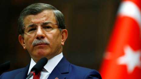 Дениз: Давутоглу прекрачи начертаните от Ердоган граници