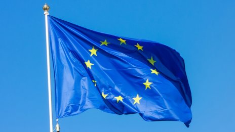 Евростат: Еврозоната премина от излишък към голям дефицит през август