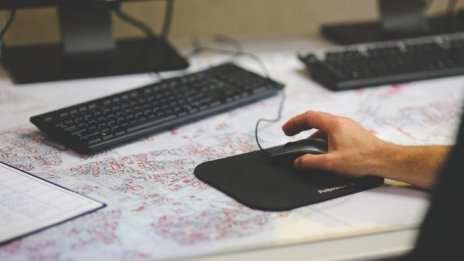 КЗК глобява "Нет инфо" с близо 102 хил. лв. за нелоялна конкуренция