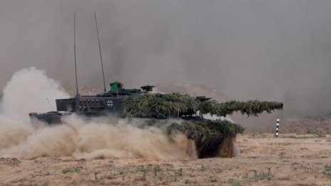 Канада позволи на Украйна да използва оръжията ѝ на територията на Русия