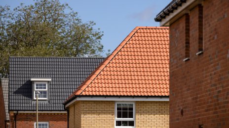 Британските продавачи на жилища повишават цените два пъти по-бързо от обикновено