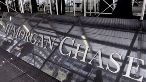 JPMorgan преминава изцяло на възобновяема енергия до края на годината