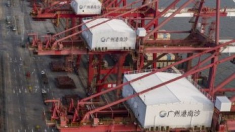 Китайският износ расте рекордно през февруари от потиснати нива заради COVID-19