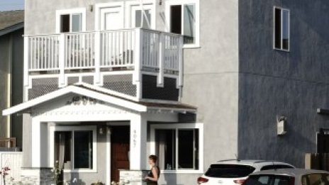 С края на помощите заради пандемията американците все повече се тревожат за дома си