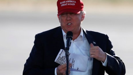 Икономиката на САЩ може да се свие с 5%, ако Тръмп стане президент