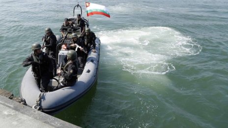 Депутатите отхвърлиха възстановяването на наборната служба