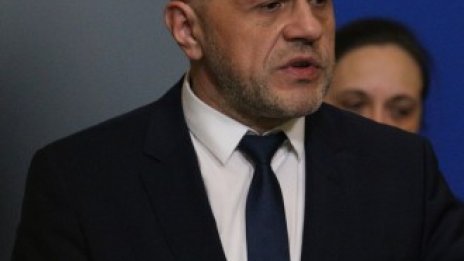 Дончев: Владислав Горанов не е опъвал "политически чадъри"*