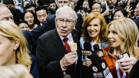 Berkshire Hathaway отново продава акции на BYD за близо 140 млн. долара