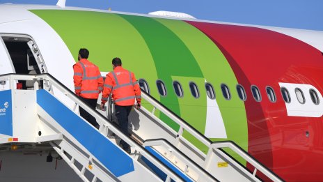 Португалия планира да продаде 49,9% от държавната авиокомпания TAP