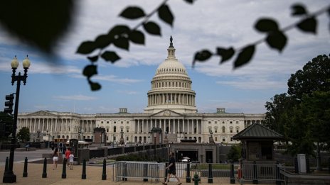 Американският Конгрес одобри ново временно споразумение за бюджетните разходи