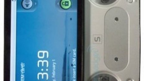 Sony Ericsson заимства дизайна на Play Station за новия си смартфон