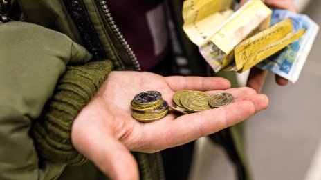 Украйна се разделя с копейката в опит да се отдалечи още повече от Русия