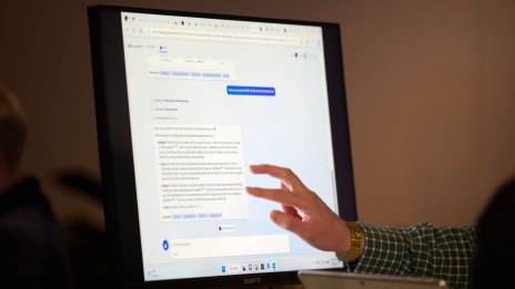 Генеративният изкуствен интелект трябва да напредва бавно