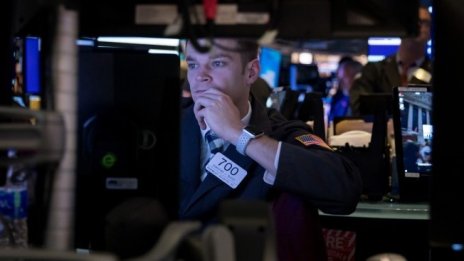 Dow записа най-слабата сесия за последните две години