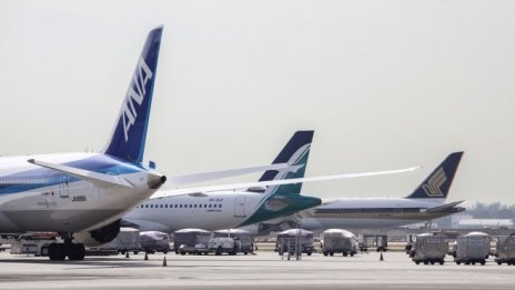 Boeing получи първа поръчка за 2020 г.