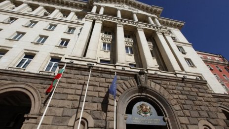 Политолози: Рейтингът на управляващите не пада, защото няма реална алтернатива