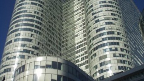 Най-големият офис комплекс в Европа се продава заради дългове