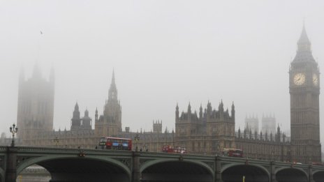 Британската икономика е обвита в мъгла